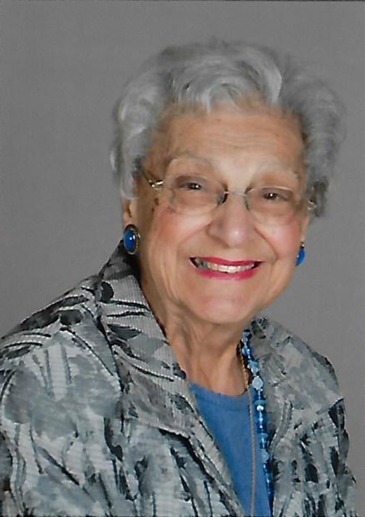 Lula P. (Pachares)  Rafailedes