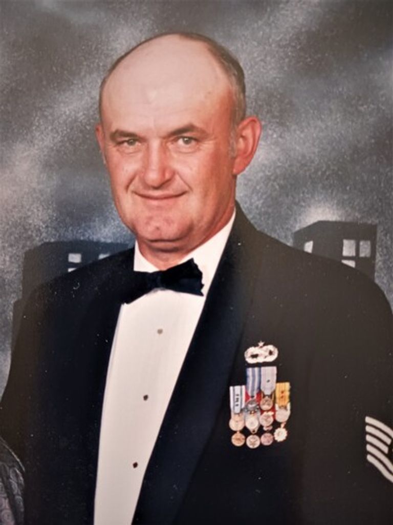 Ernest Henry Schmidt Profile Photo