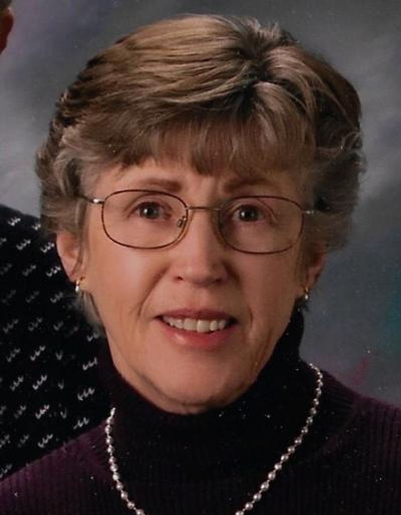 Anola Popp Profile Photo