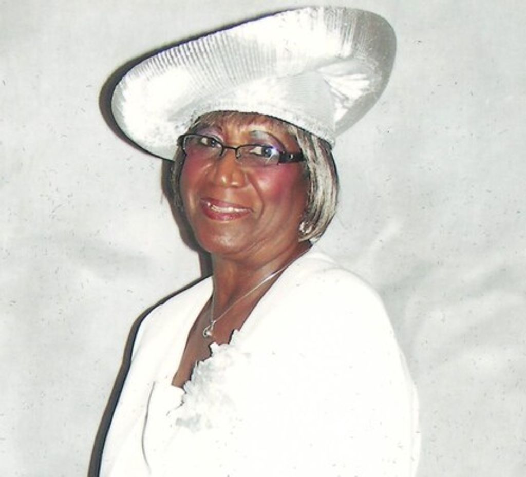 Esther Howell Profile Photo