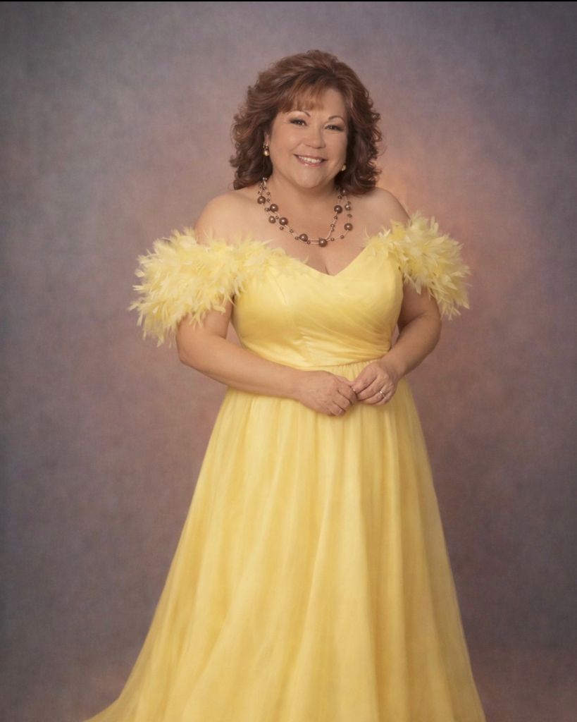 Silvia Rosales Profile Photo