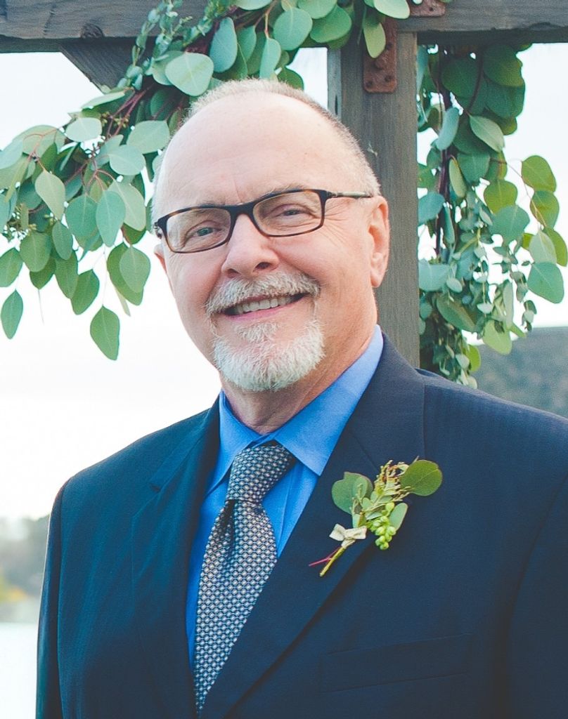 Warren Maurice Hunsberger Profile Photo