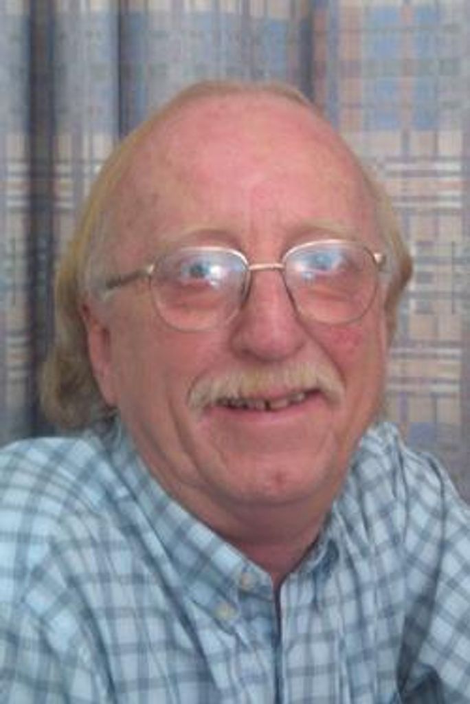 Robert "Bob" Eugene Carey Profile Photo