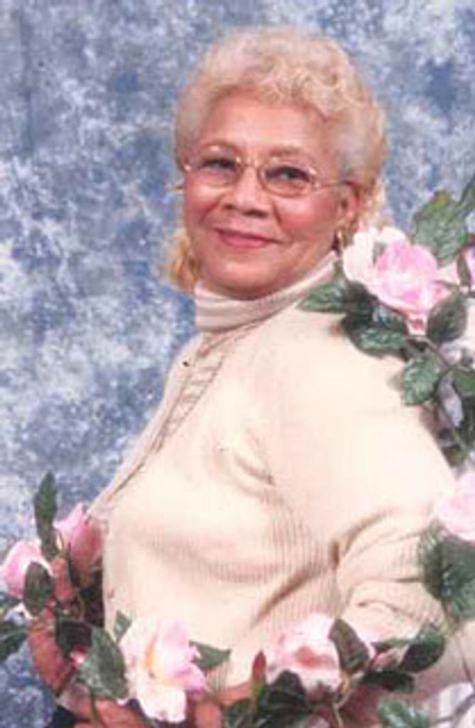 Emily L. Favors Profile Photo