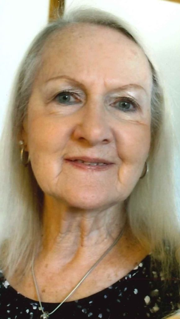 Christine Thompson Profile Photo