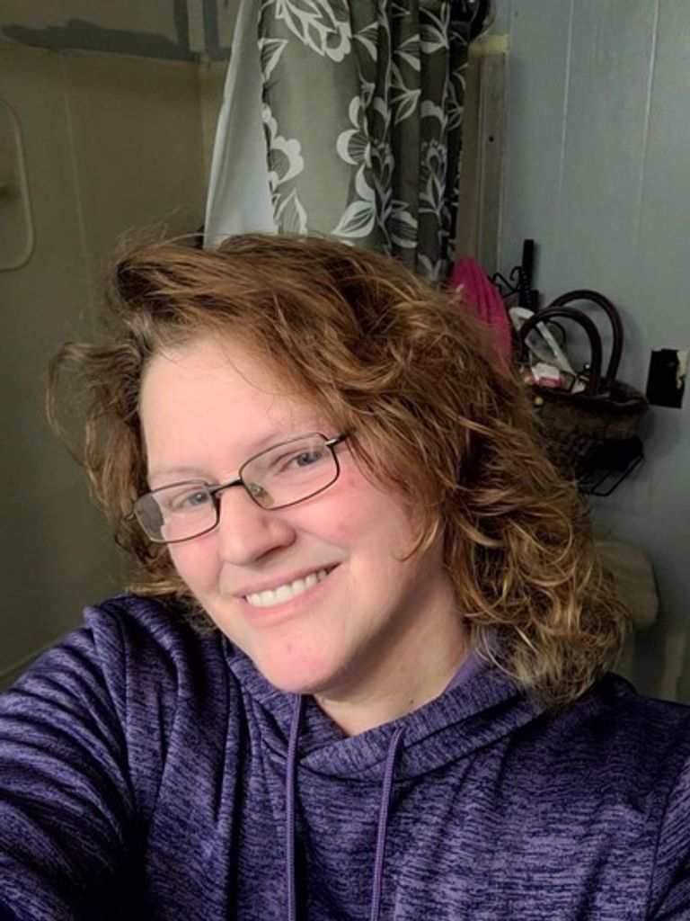 Amanda Deckard Logsdon Profile Photo