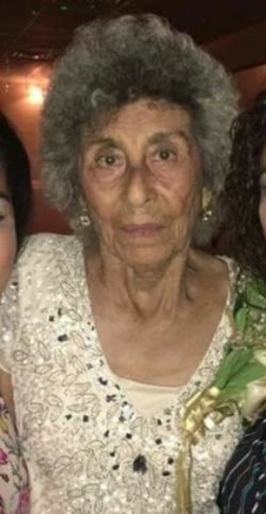 Beatriz Olivares Profile Photo