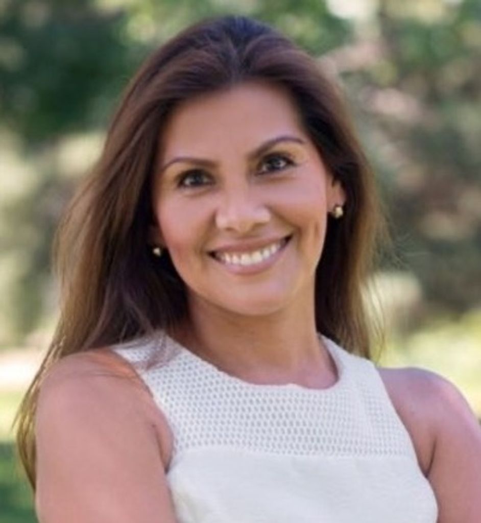 Ely Carmela De Johannes Profile Photo