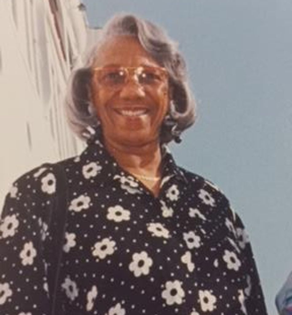 Revenia Hart Brewer Profile Photo