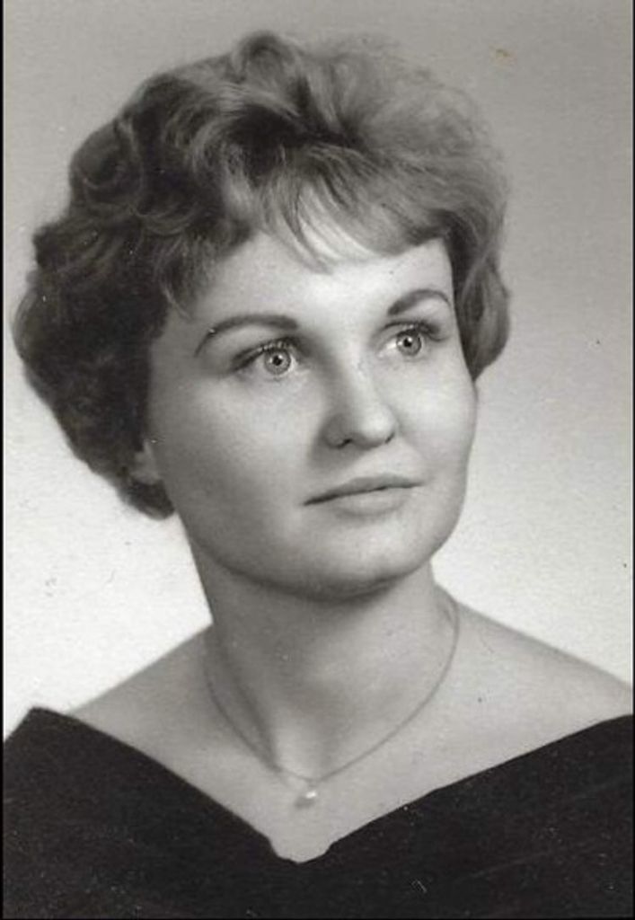 Peggy Lanae Peterson Lowe Profile Photo