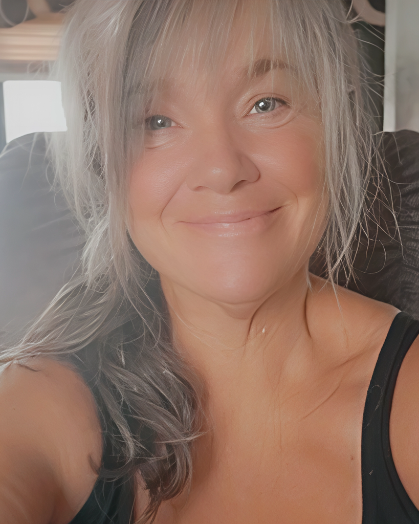 Lora Lynn Pettit Lewis