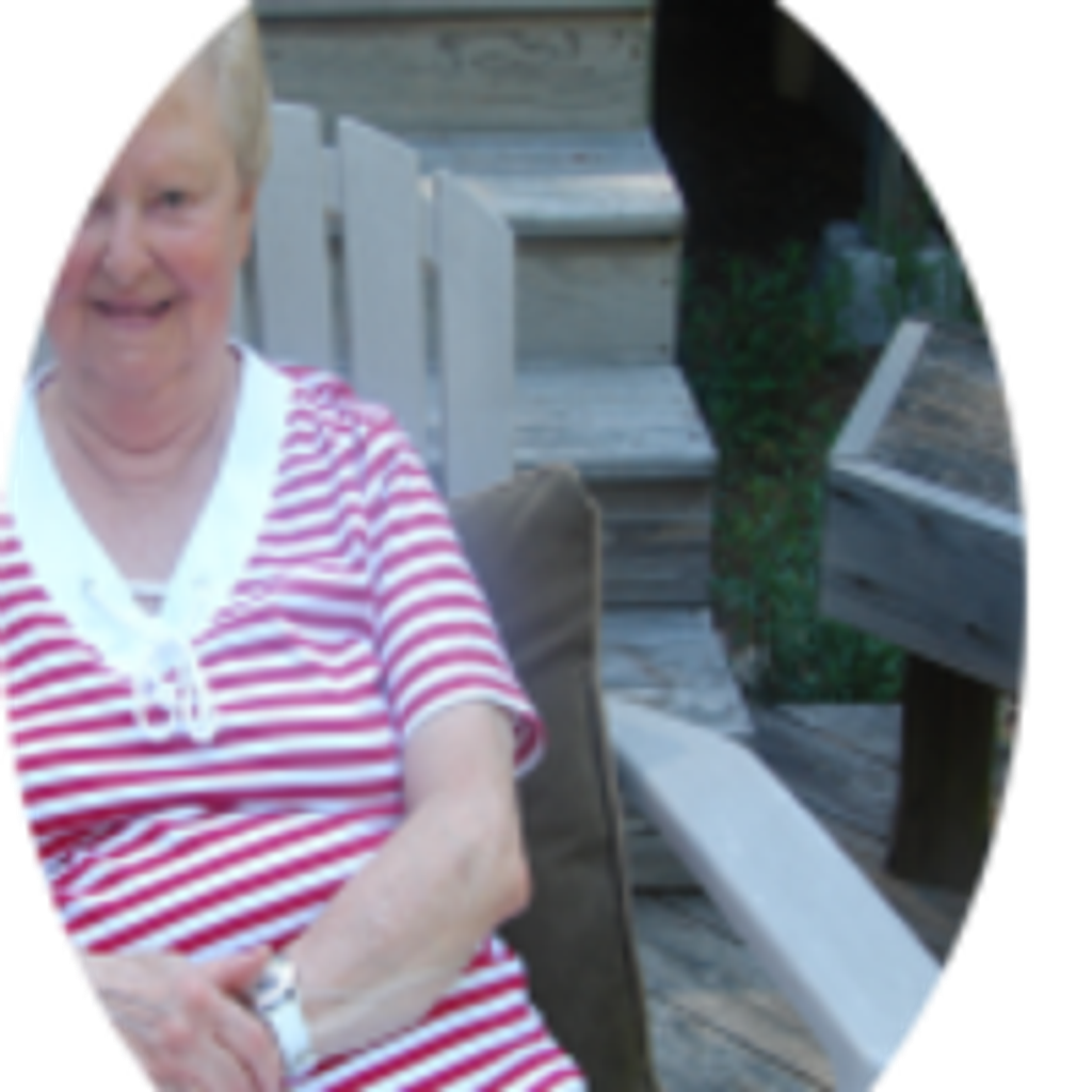 Doris J Hynes