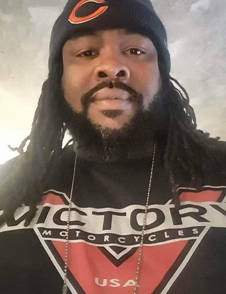 Robert Earl Huddleston Profile Photo