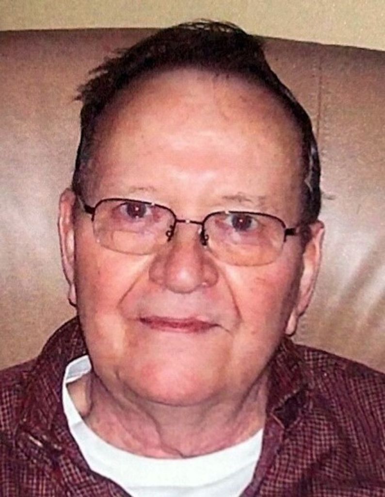 Glennis "Glenn" Bradley