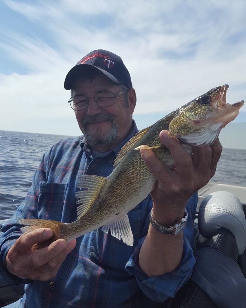 Robert Hoskins Profile Photo