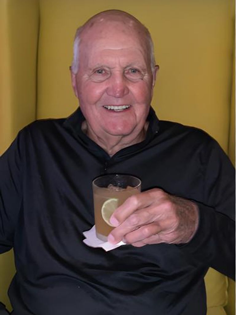 Tom Ward Brown Profile Photo