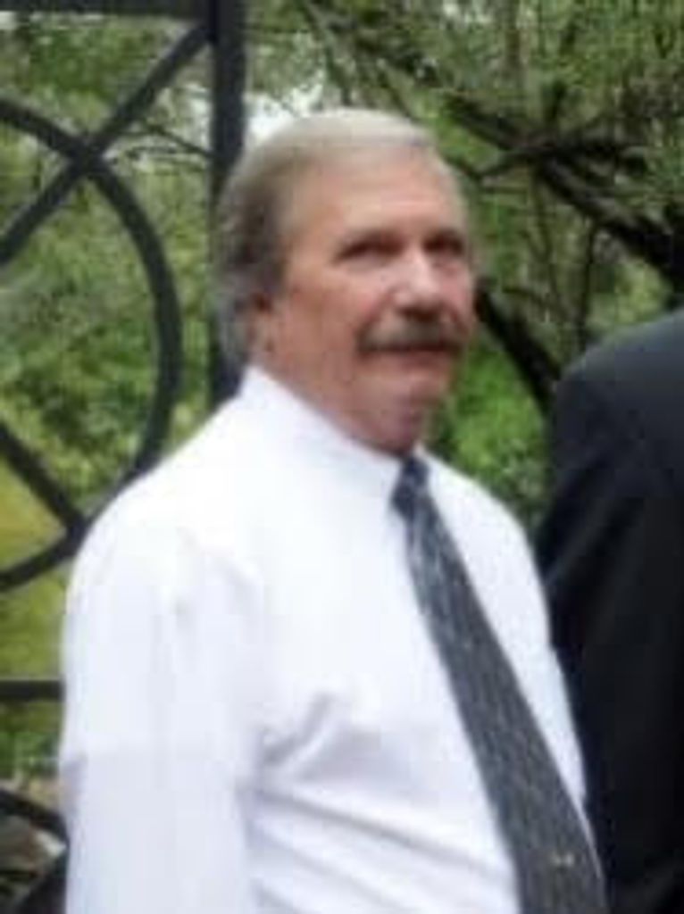 Ray Tommy Roberts