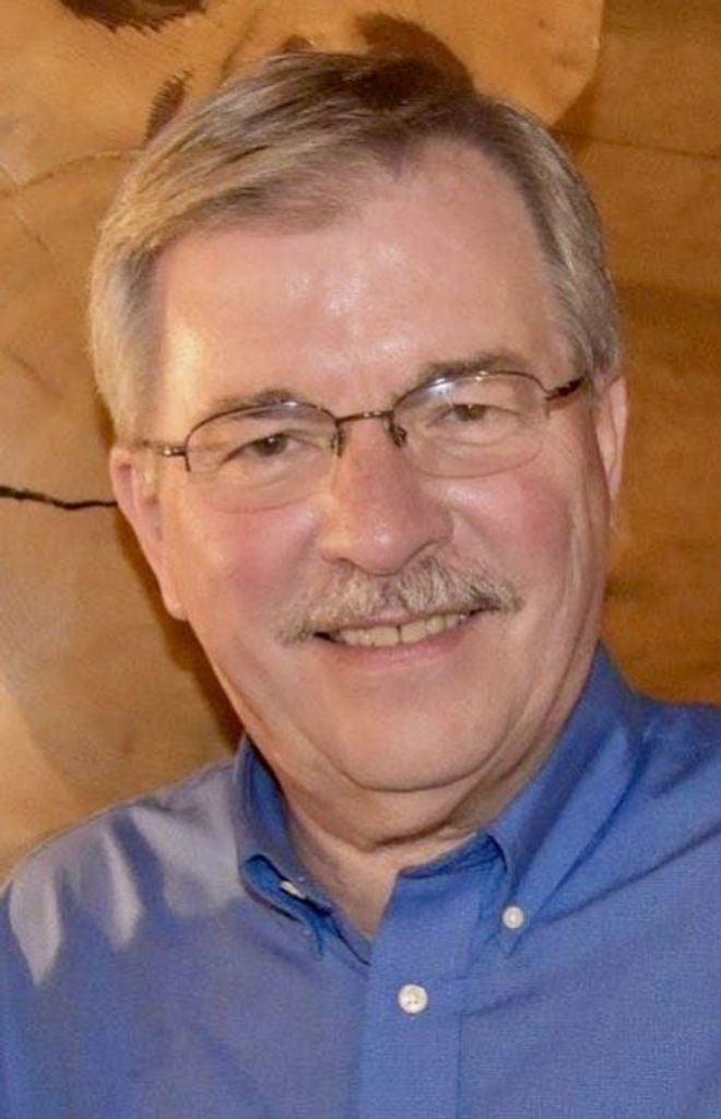 Robert Wencell Novak Profile Photo