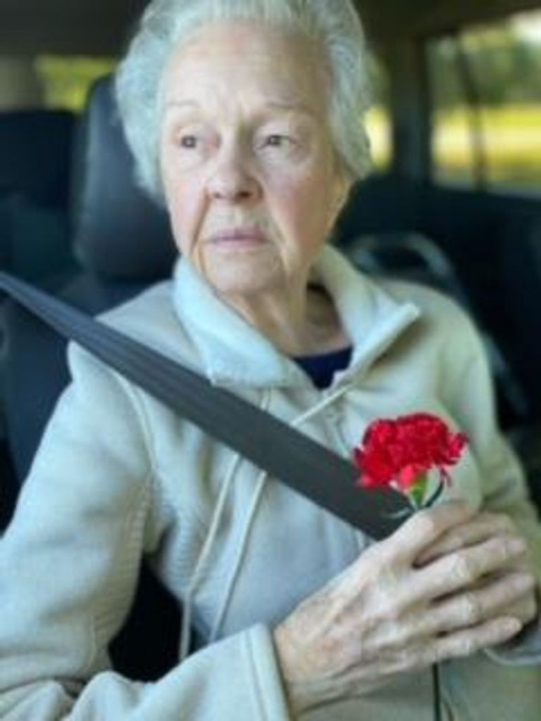 Bonnie Mathis Profile Photo