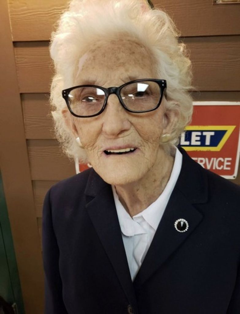 Livingston- Estaline Davis Garrett Profile Photo
