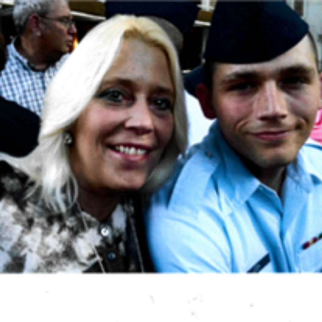 Stephanie Gayle Lewkutz