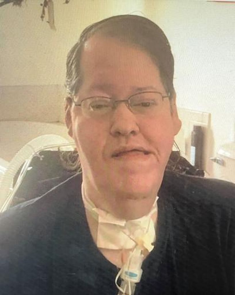 Dustin Lewis Profile Photo