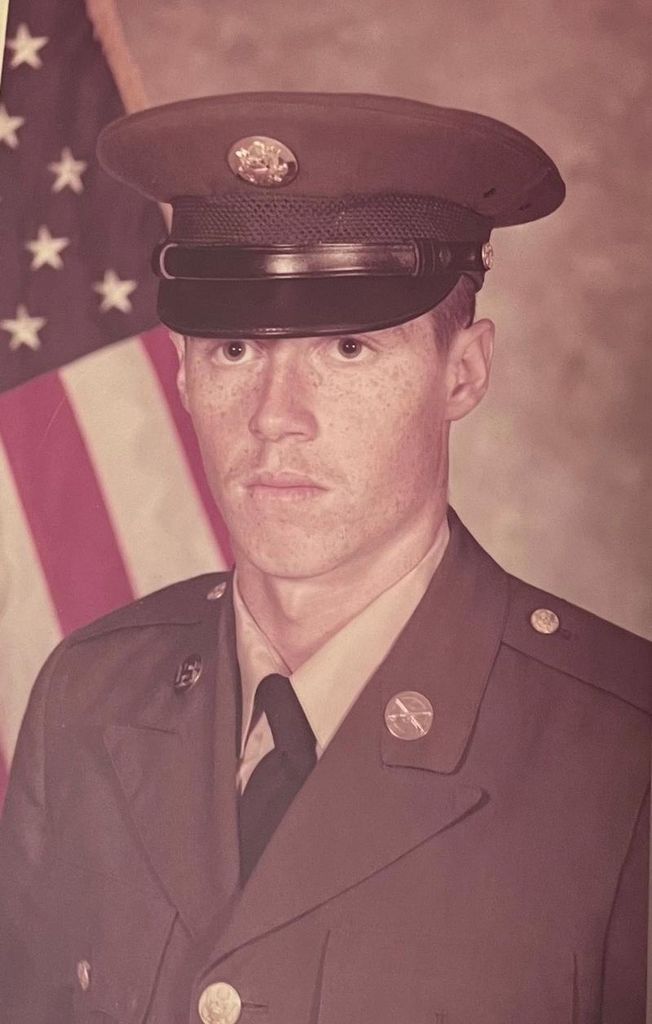 Brett Nelson Reed Profile Photo