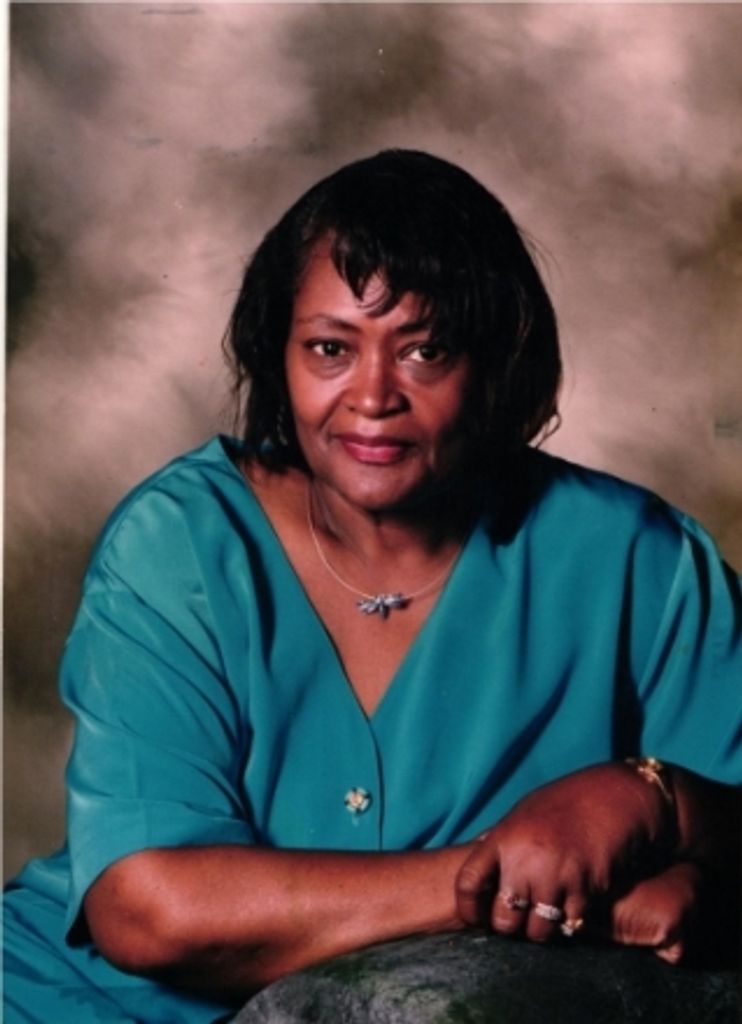 Donna Peoples Profile Photo