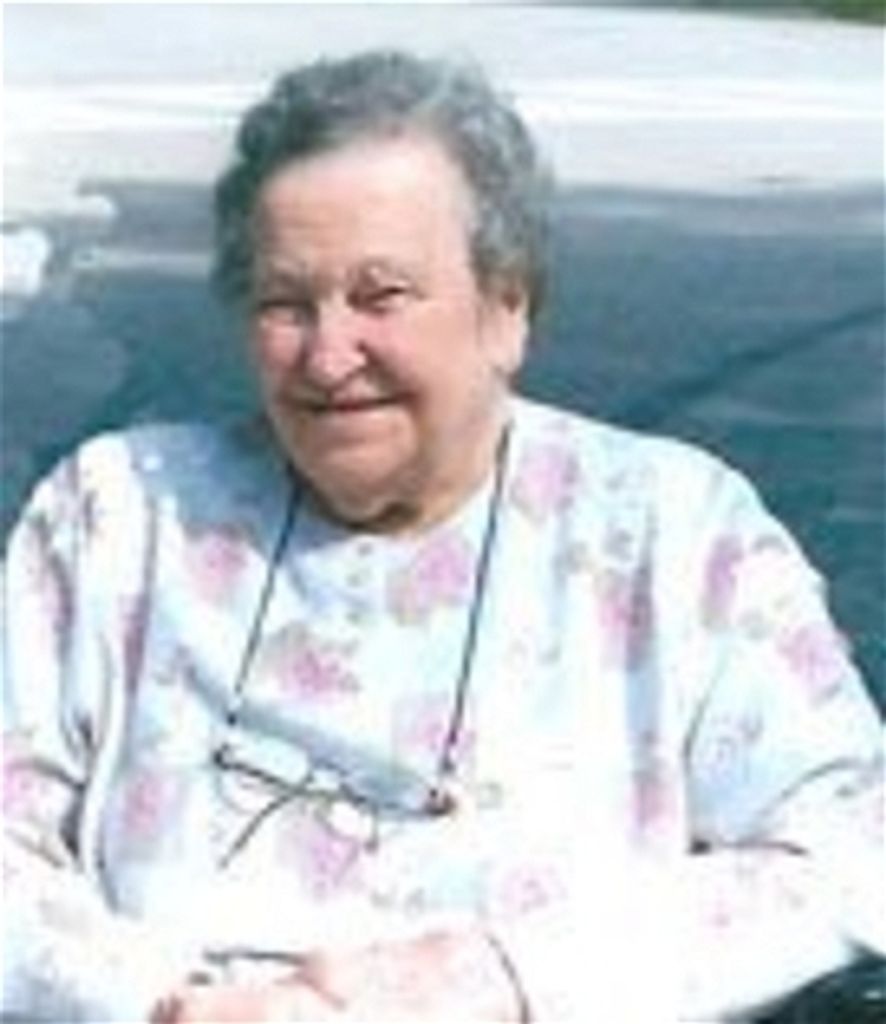 Julia Enos Profile Photo