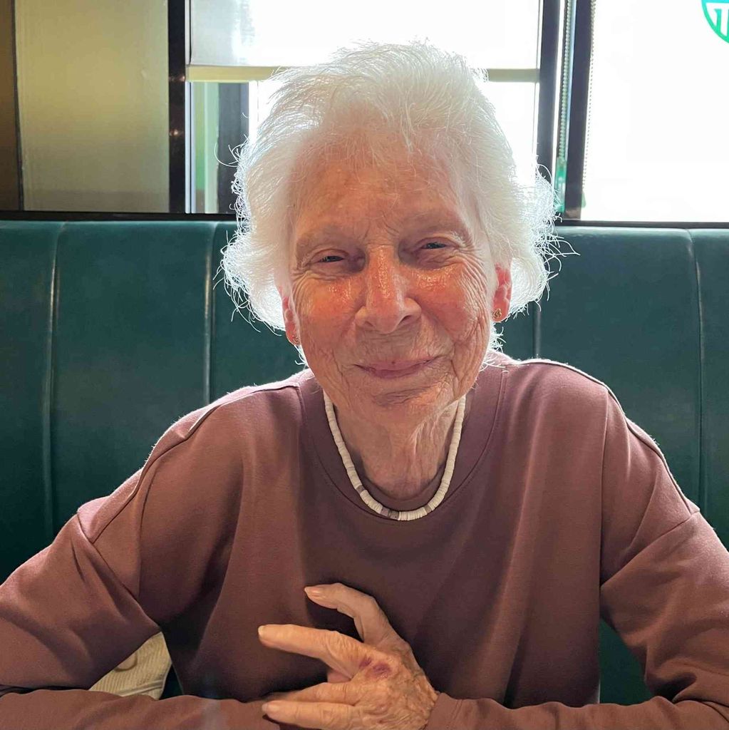 Mary Lou Blum Profile Photo