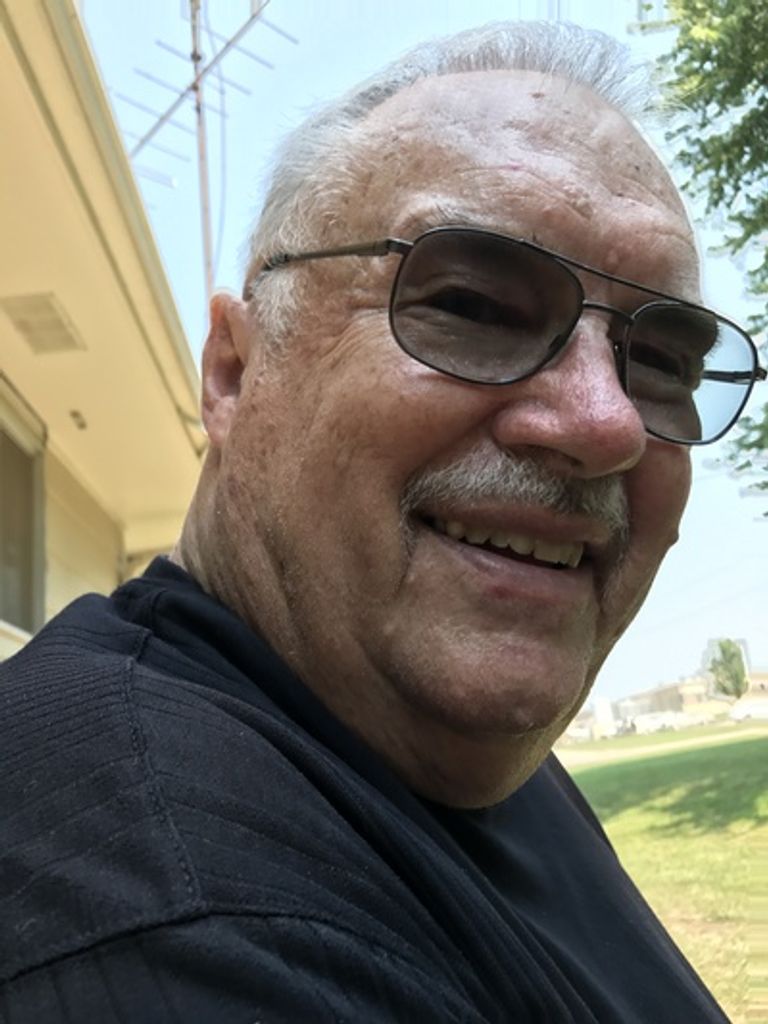 Max W. Loughmiller Profile Photo