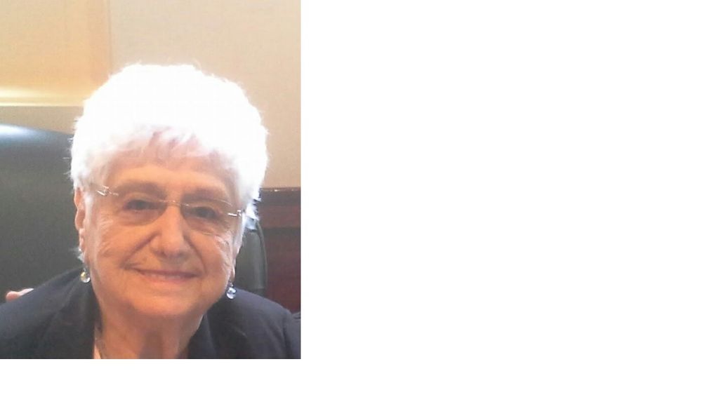 Helen Kostopoulos Profile Photo