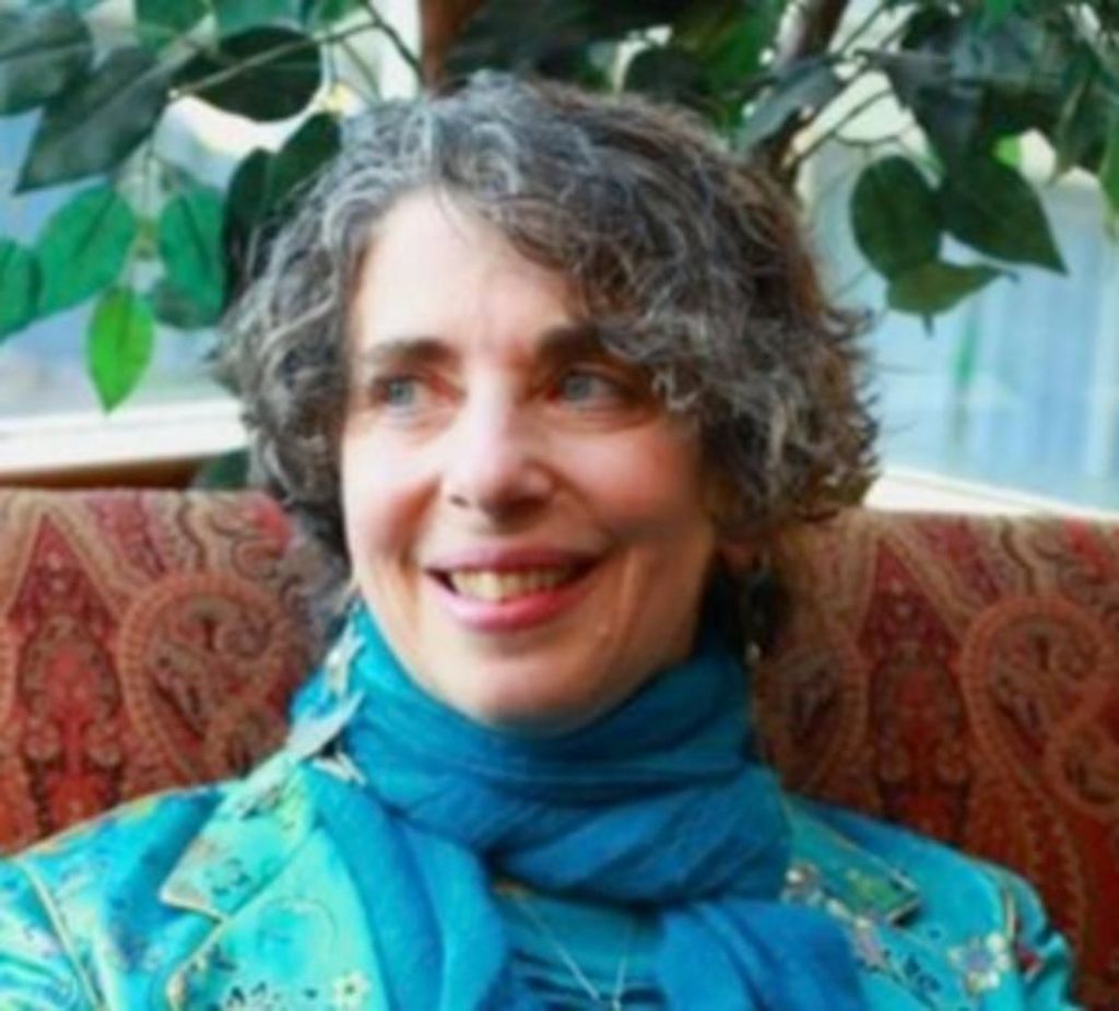 Morwen Swilling Two Feathers Profile Photo