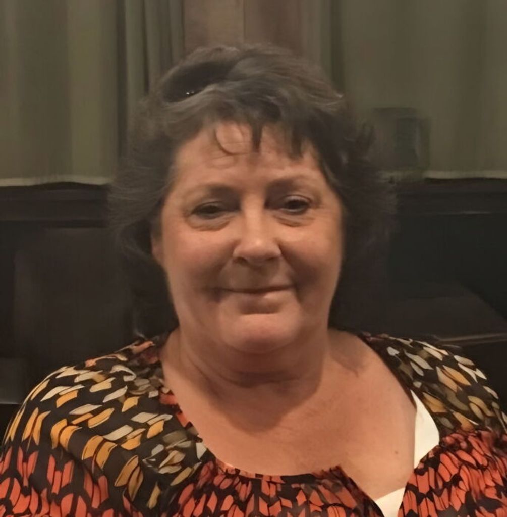 Julie (Hennessy)  Winebrenner