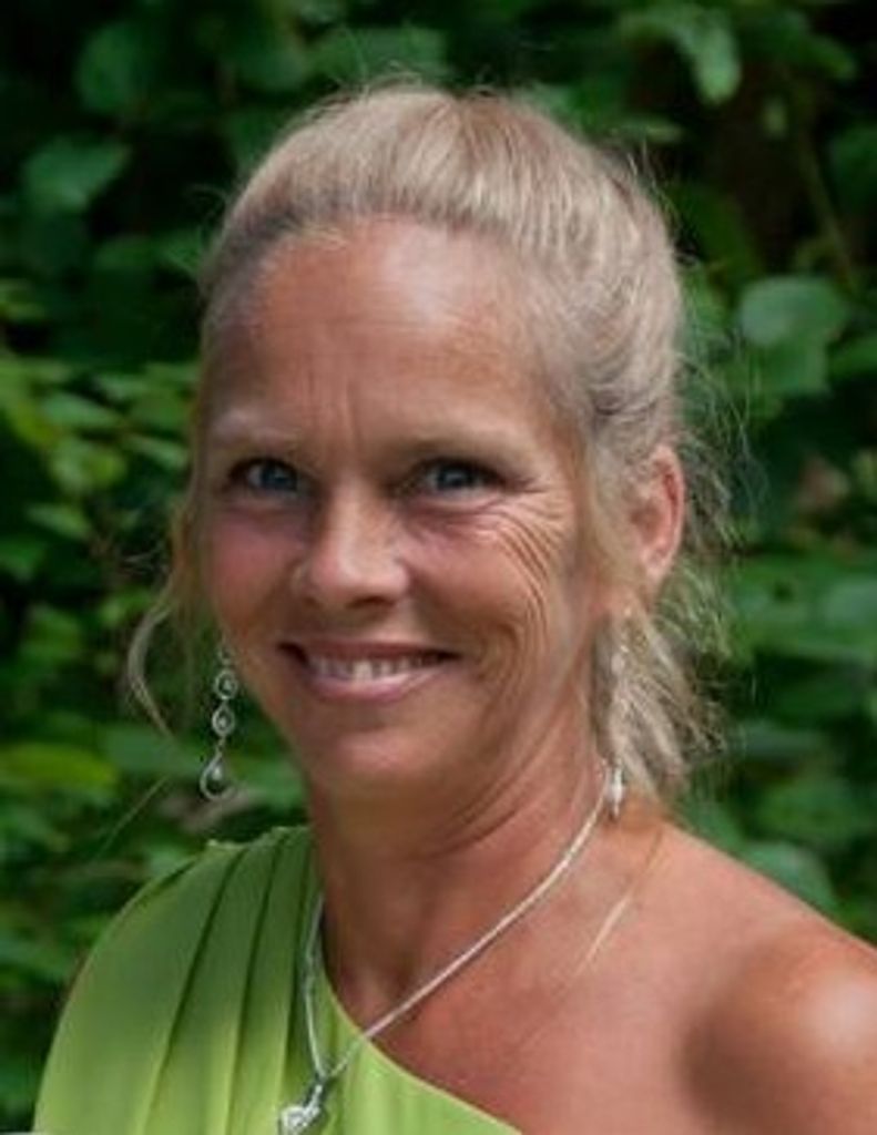 Veronica Vain (Fisher)  Thompson