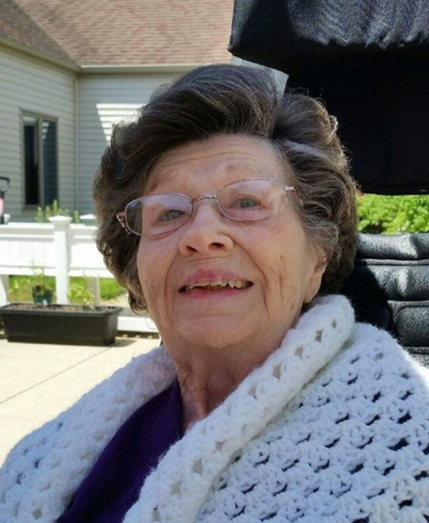 Lola Lucille Robinson