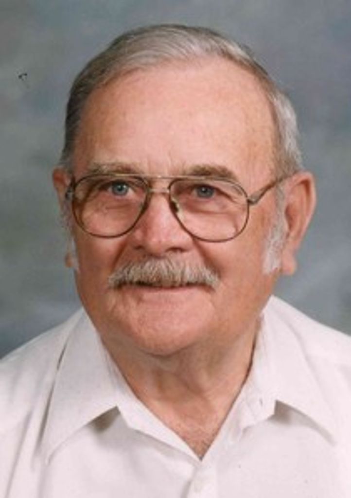Lloyd Earl Roach