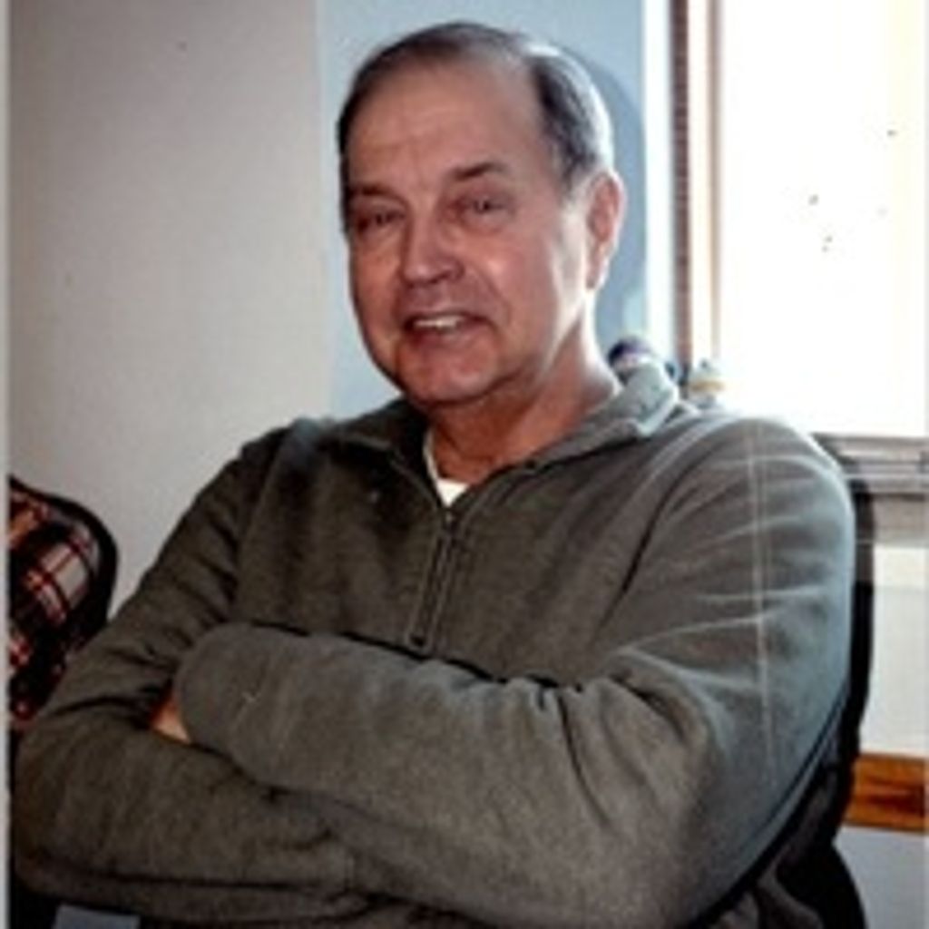 Earl Russel Carlson