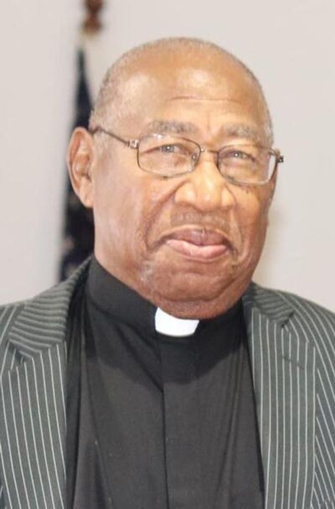 Pastor Lloyd R. Logan Profile Photo