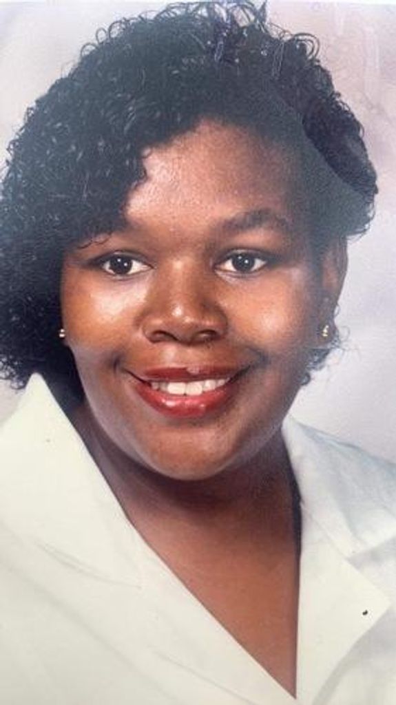 Donna M Richardson Profile Photo