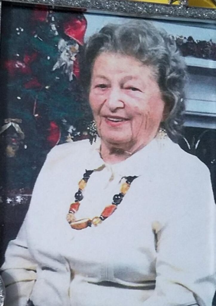 Zora Molnar