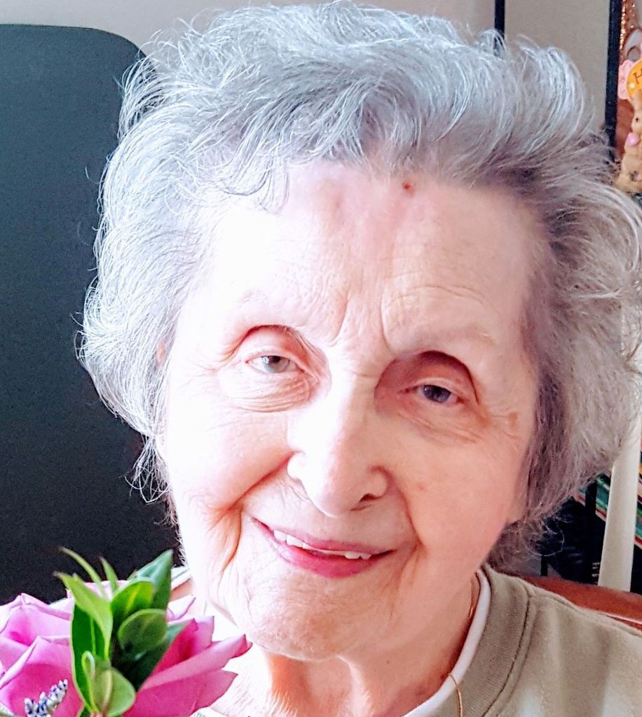 Helen  Julia Newadomski