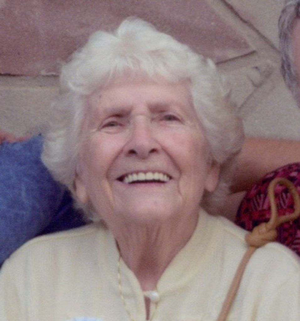 Julia D. Trayer Profile Photo