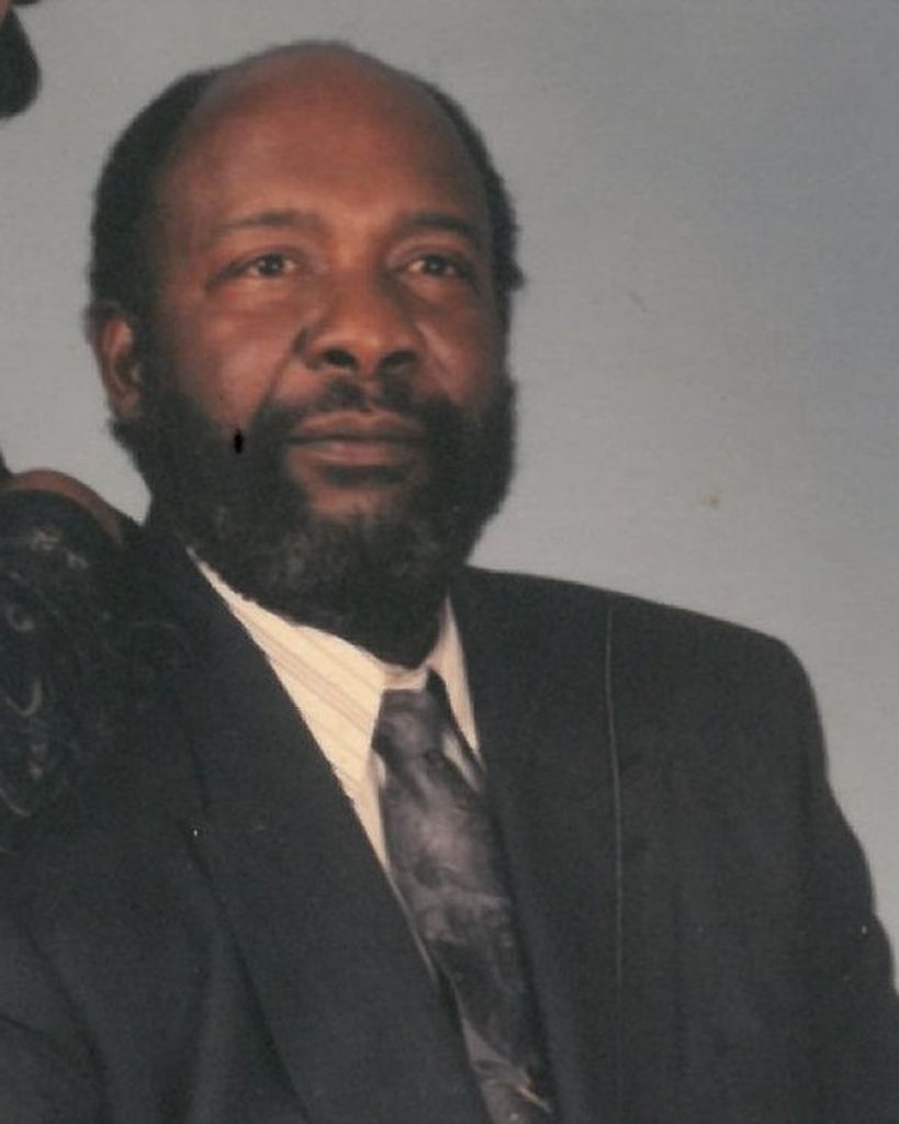 Lendell "Len" Thompson