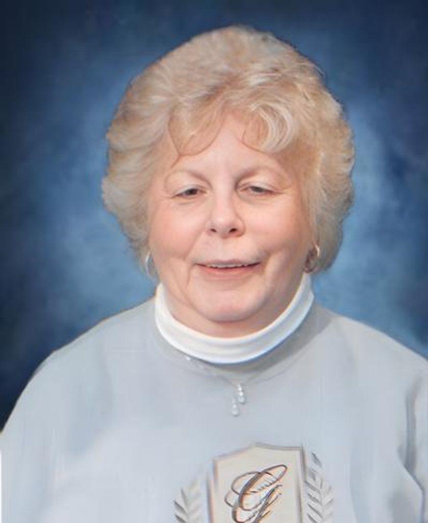 Maxine Plummer Profile Photo