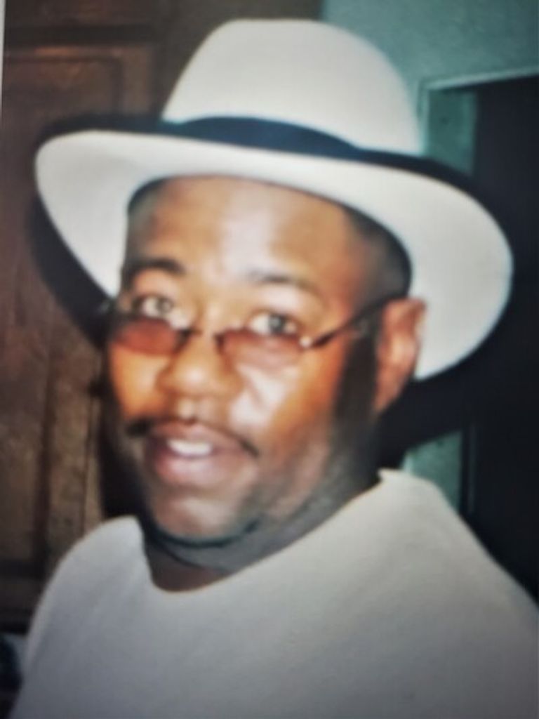 Kenneth Mukes Profile Photo