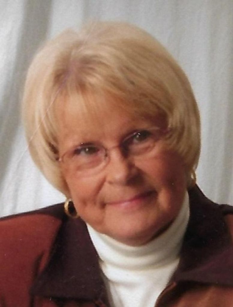 Martha "Jeanie" Hess Lewis Tunnell Profile Photo