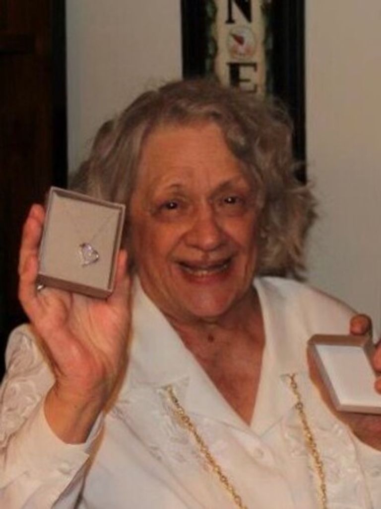 Arline F. Au Profile Photo