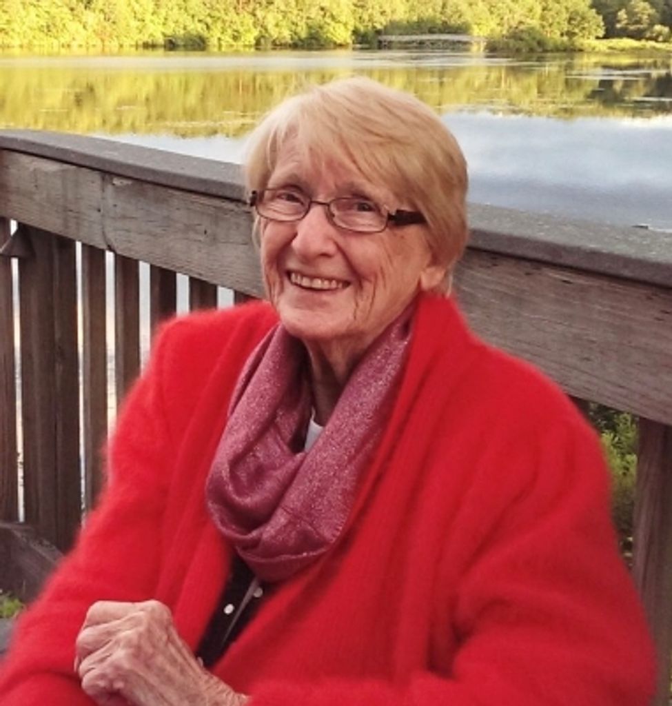 Mrs Geraldine L. Delvaglio Profile Photo