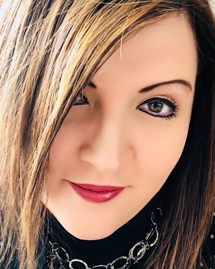 Erica Lindsay Gacem Profile Photo